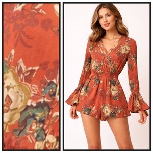 blu pepper Women's Long Sleeve Floral Print Romper Small